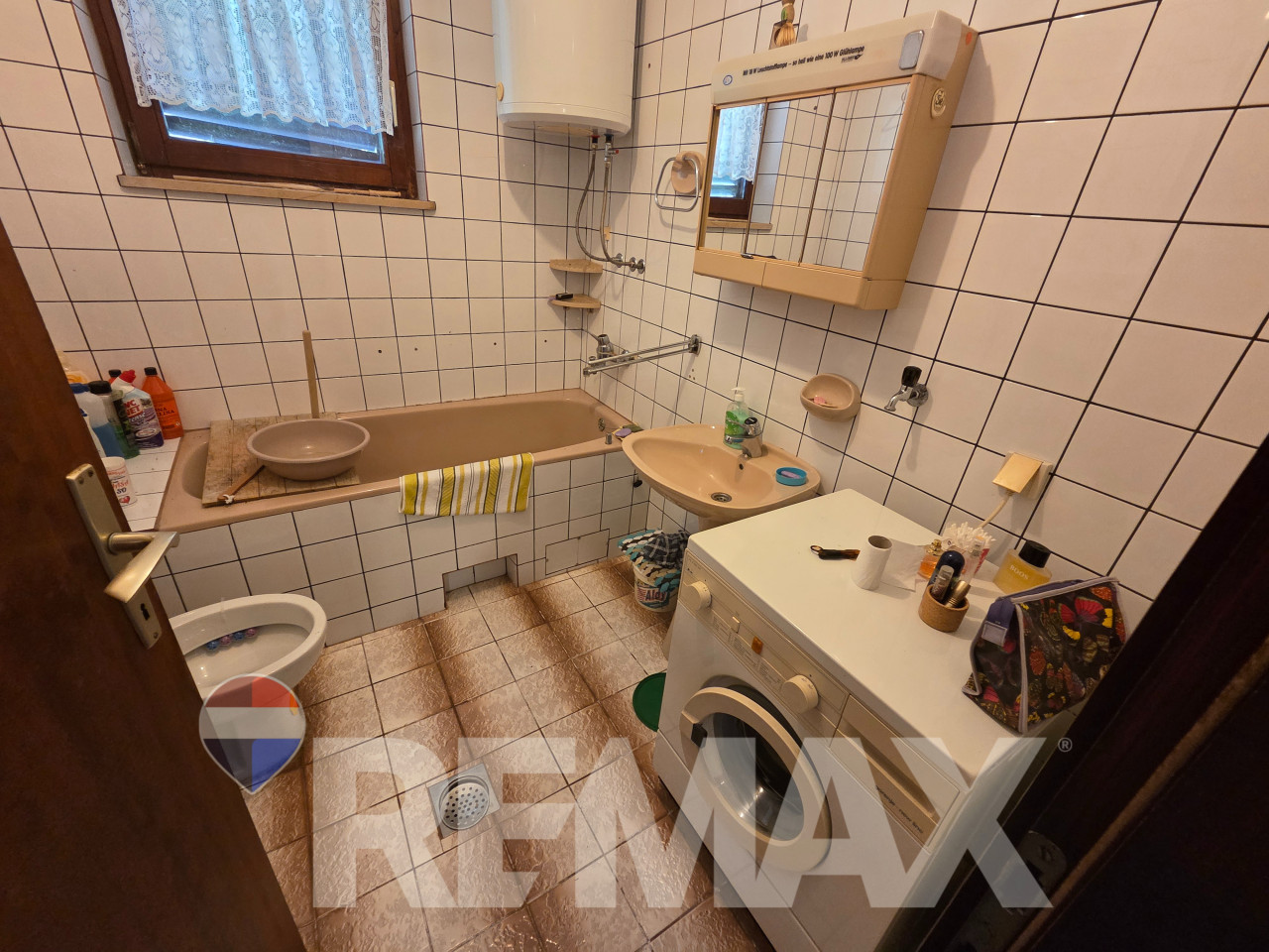 Imanje Mašići, 2 kuće i pomoćni objekti, plac 11322m2, priroda 9