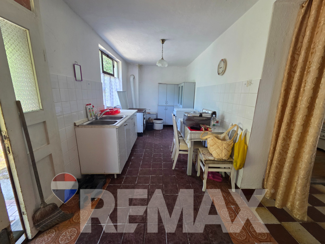 Imanje Mašići, 2 kuće i pomoćni objekti, plac 11322m2, priroda 17