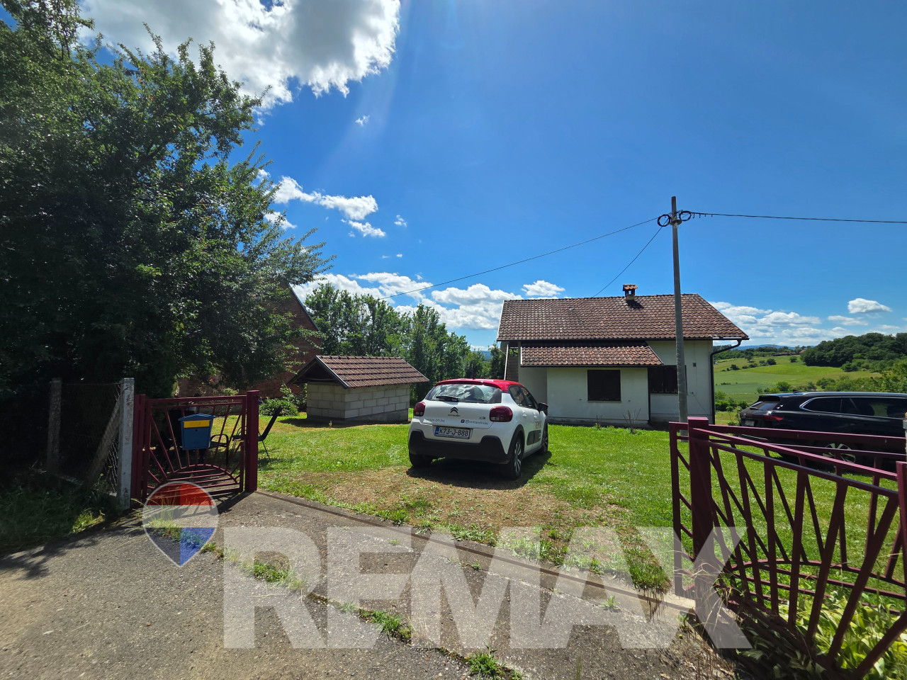 Imanje Mašići, 2 kuće i pomoćni objekti, plac 11322m2, priroda