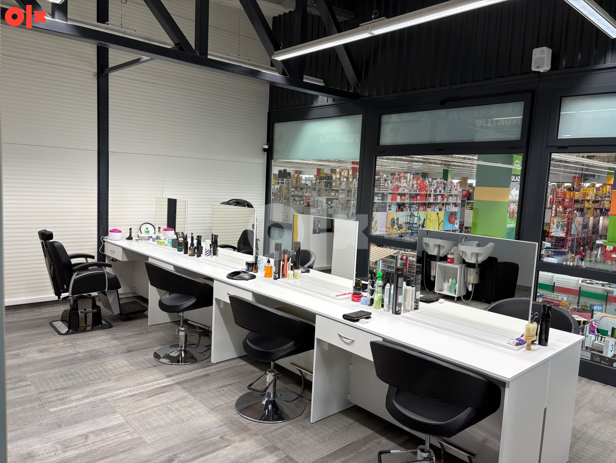 Frizerski Salon / Poslovni prostor 69,5m2 1500 + PDV 4