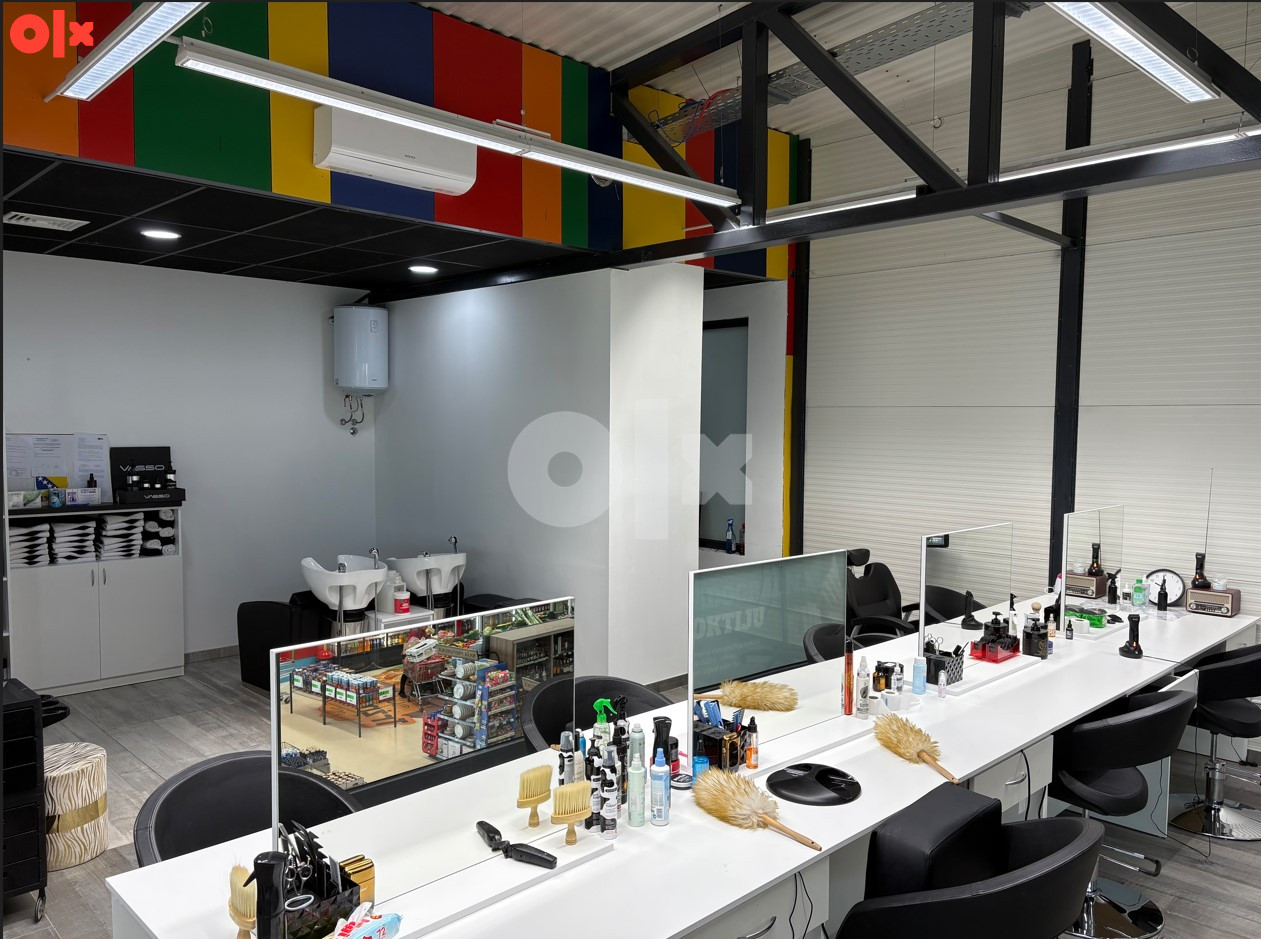 Frizerski Salon / Poslovni prostor 69,5m2 1500 + PDV 8