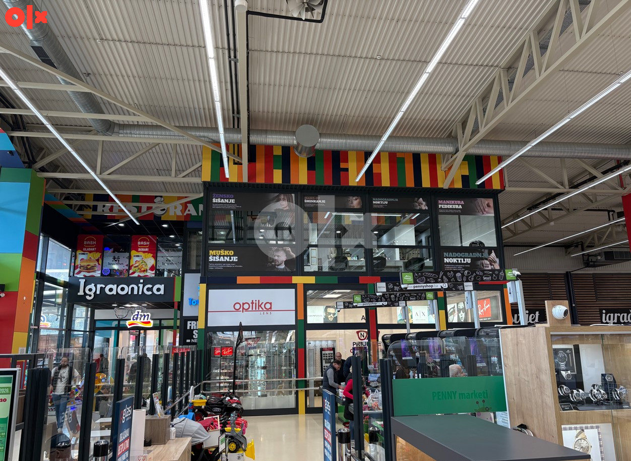 Frizerski Salon / Poslovni prostor 69,5m2 1500 + PDV 12