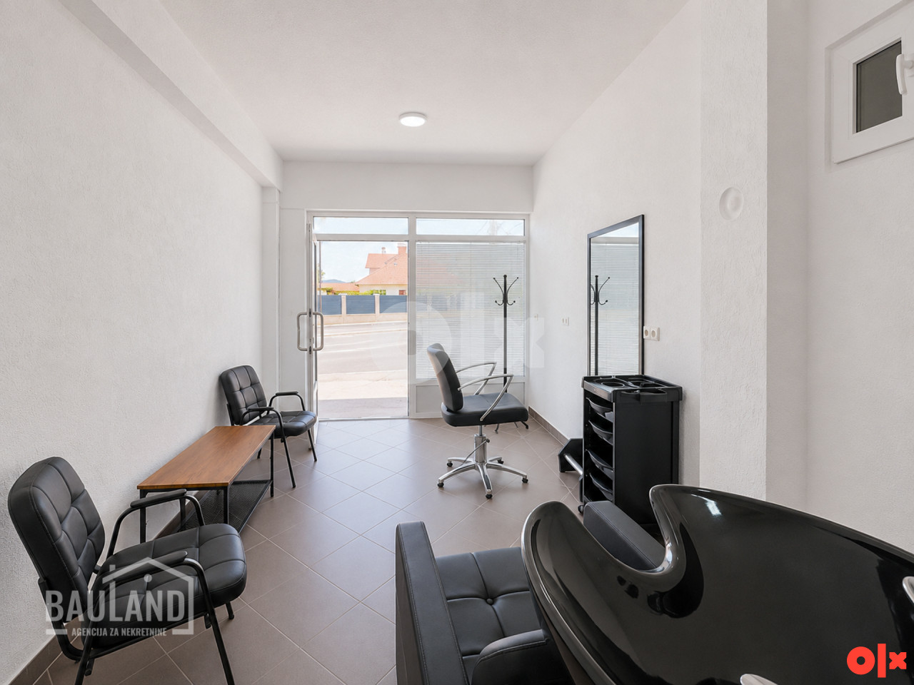 BAULAND/ Višenamjenski poslovni prostor 20m2/Osjek Ilidža 2