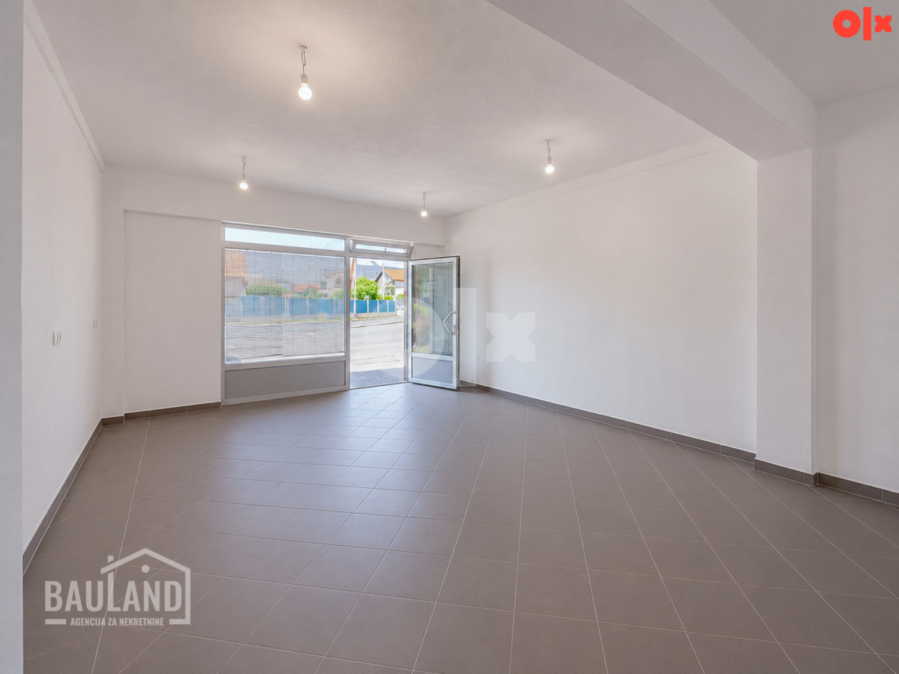 BAULAND/ Višenamjenski poslovni prostor 35m2/Osjek Ilidža