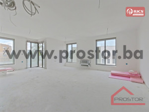 NOVOGRADNJA CENTAR: Trosoban stan, 74m2