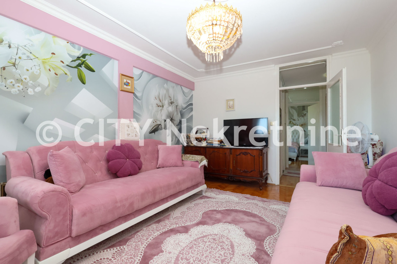 Dvosoban stan - Centar - Koševsko brdo - 56 m2 photo 3