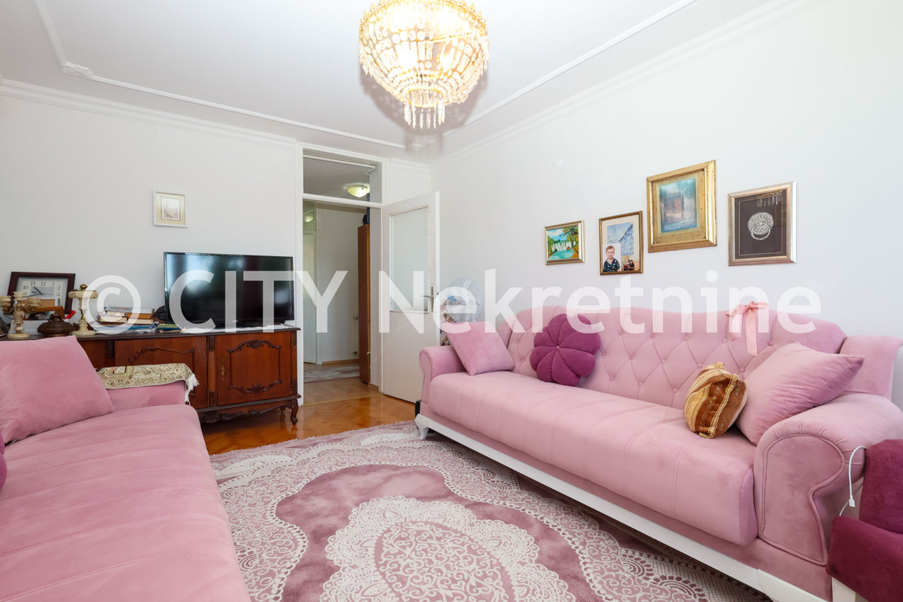 Dvosoban stan - Centar - Koševsko brdo - 56 m2 photo 4