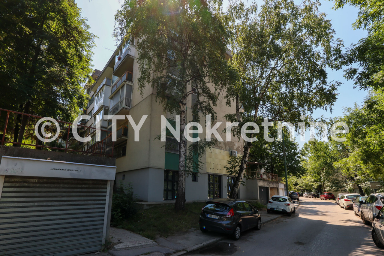 Dvosoban stan - Centar - Koševsko brdo - 56 m2 23