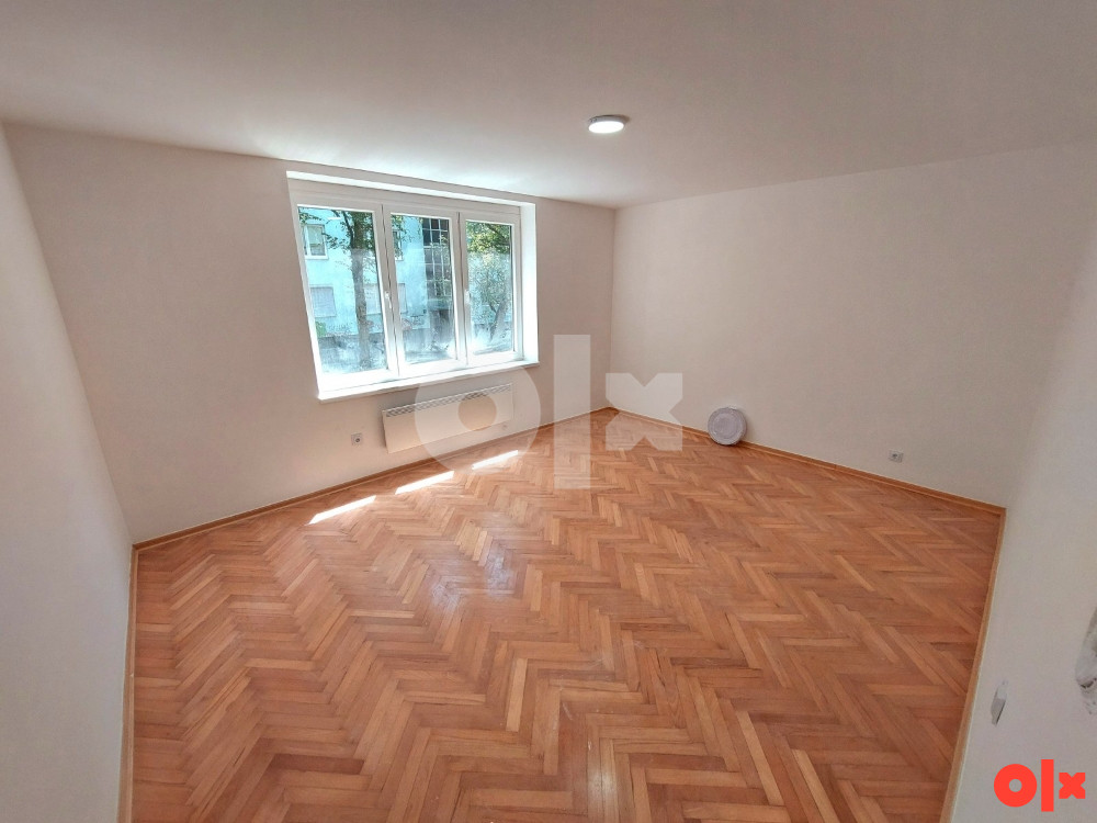 CAPITAL/ Renoviran stan Grbavica/ 47m2/ Kemala Kapetanovića photo 3