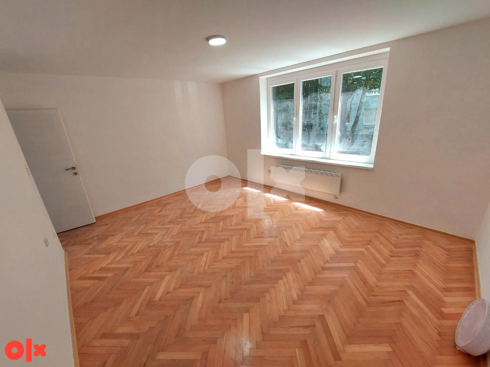 CAPITAL/ Renoviran stan Grbavica/ 47m2/ Kemala Kapetanovića photo 2