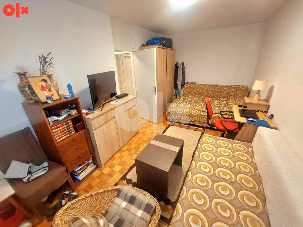 CAPITAL/ Trosoban stan Centar-Koševsko brdo/ 76m2/ 1.sprat 8