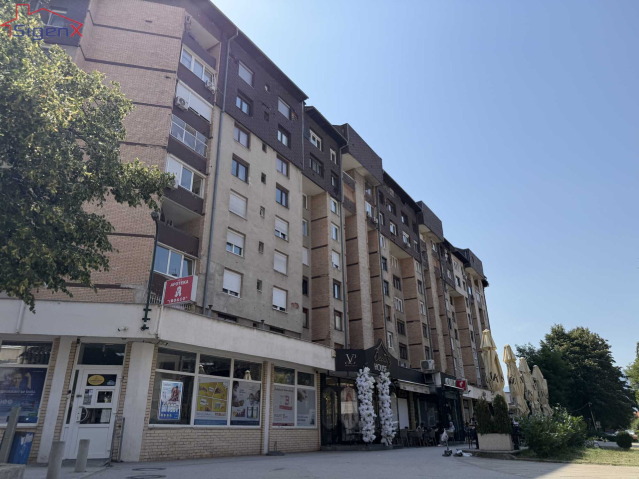 NOVO ADAPTIRAN/Trosoban stan/ Vojničko polje/ 77m2 / balkon photo 2