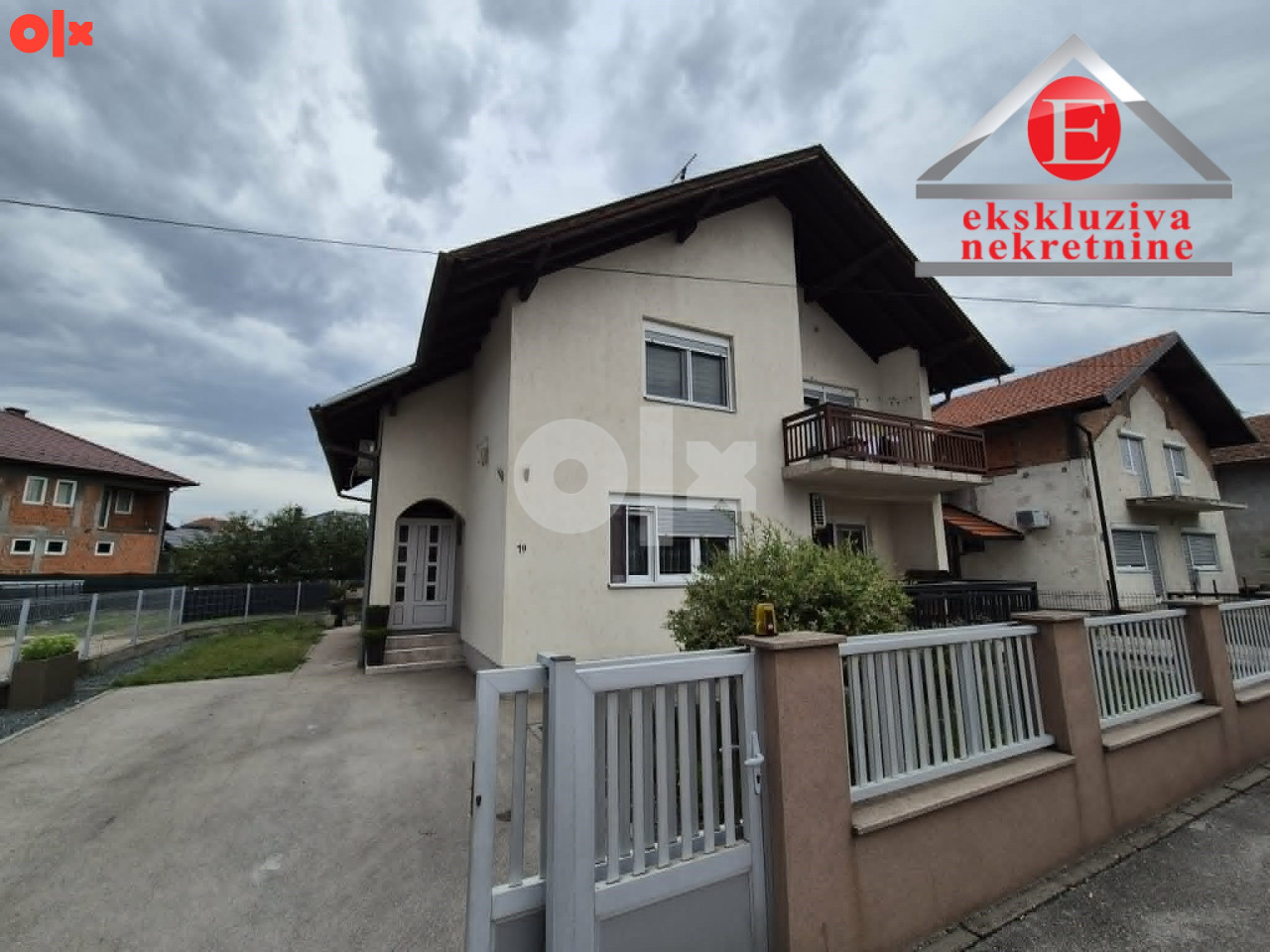 Moderno namještena, renovirana kuća na sprat ID: 4278/DŠ 3