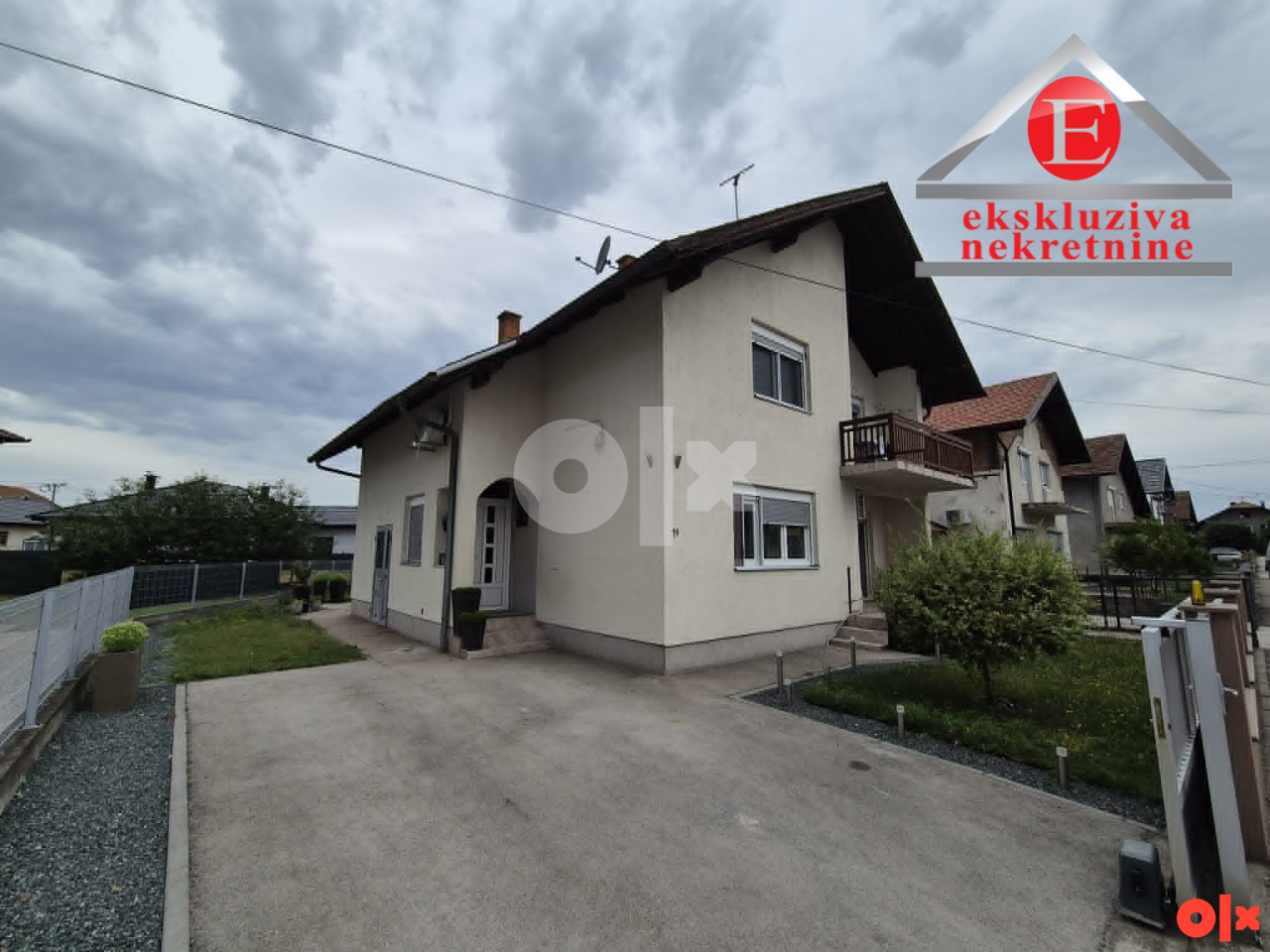 Moderno namještena, renovirana kuća na sprat ID: 4278/DŠ