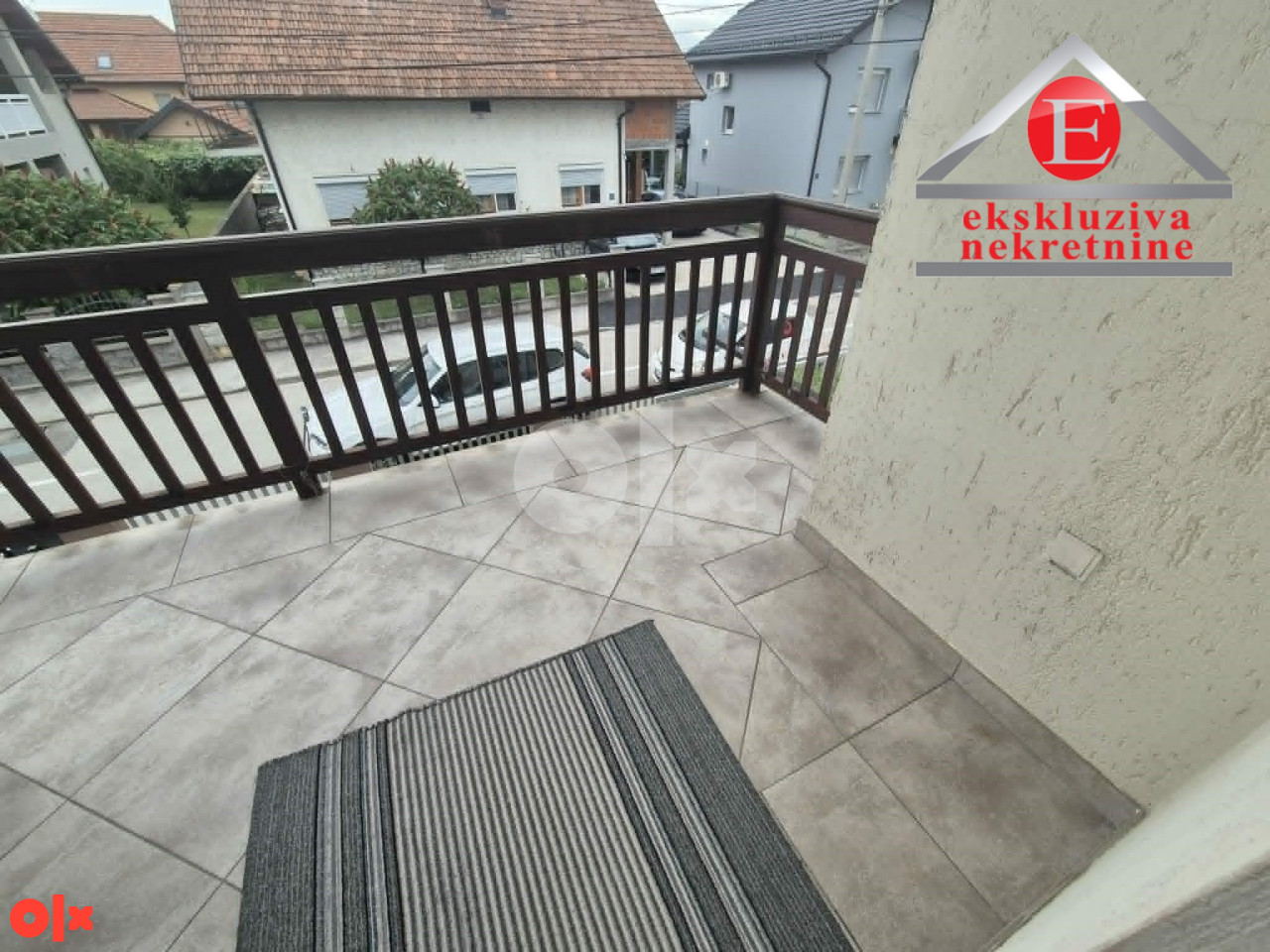 Moderno namještena, renovirana kuća na sprat ID: 4278/DŠ 15