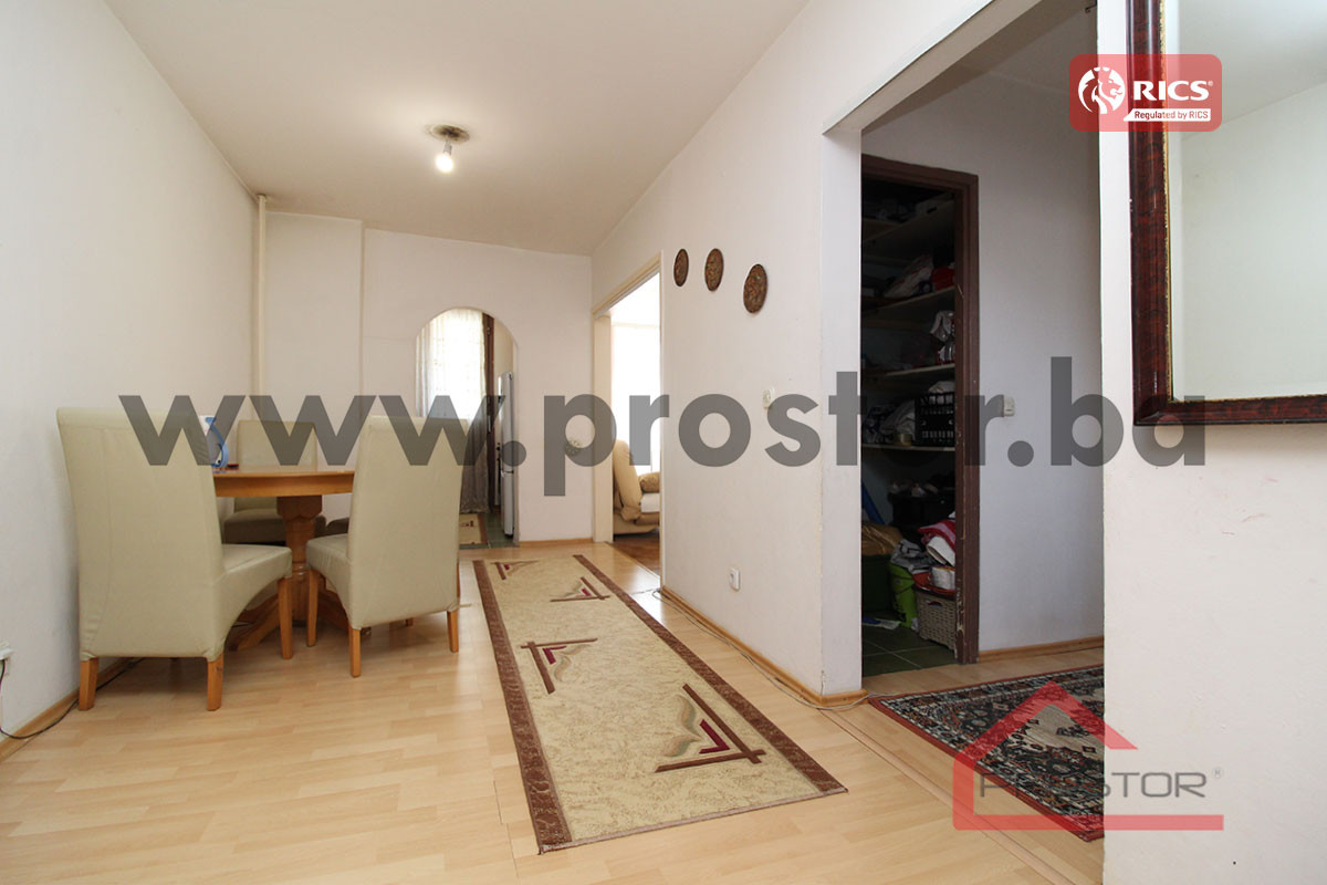 PROSTOR prodaje: Trosoban stan sa lođom, Alipašino polje 12