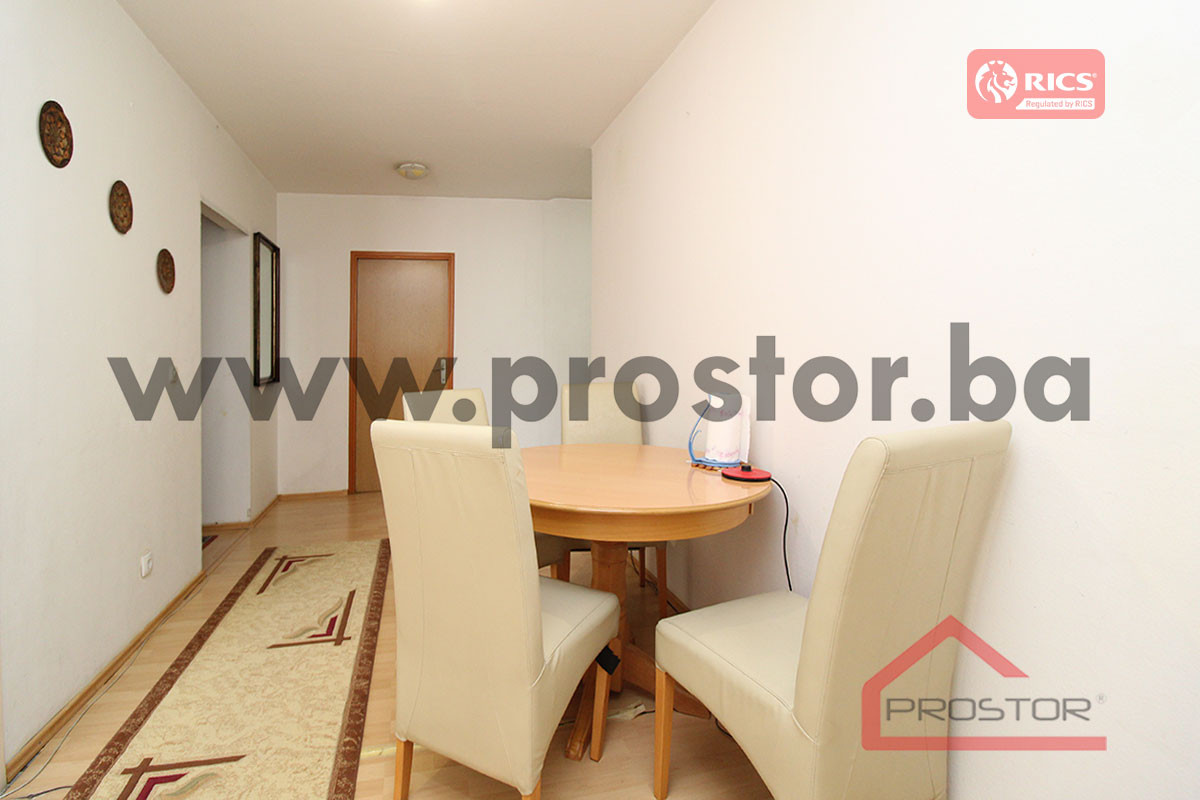 PROSTOR prodaje: Trosoban stan sa lođom, Alipašino polje 13