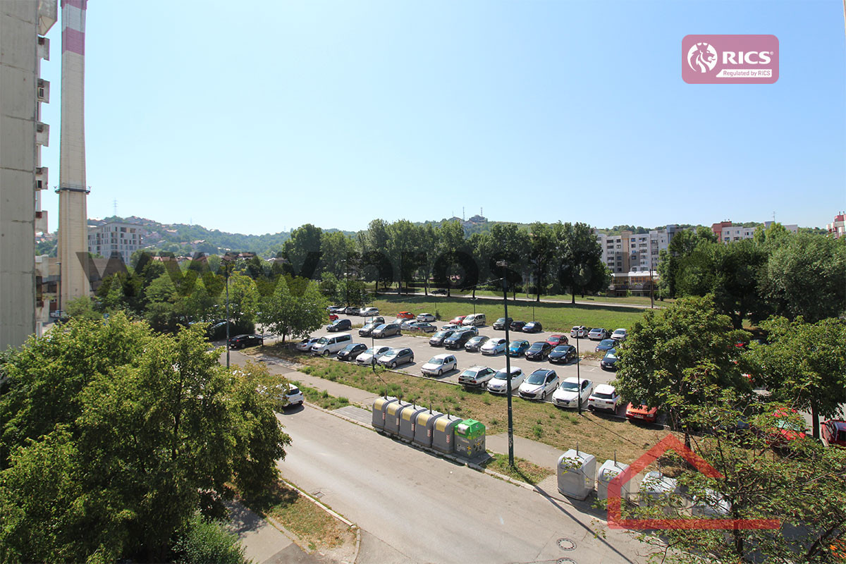PROSTOR prodaje: Trosoban stan sa lođom, Alipašino polje 19