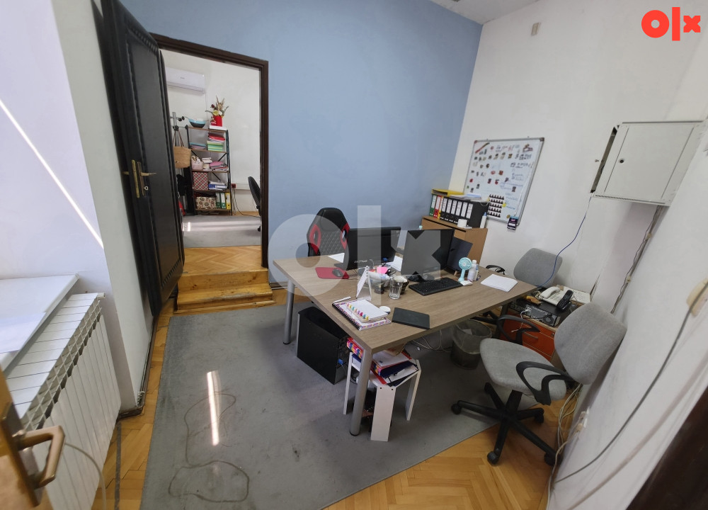 CAPITAL/ Stan-Poslovni prostor/ Čumurija/ 76m2/ 1.sprat 10