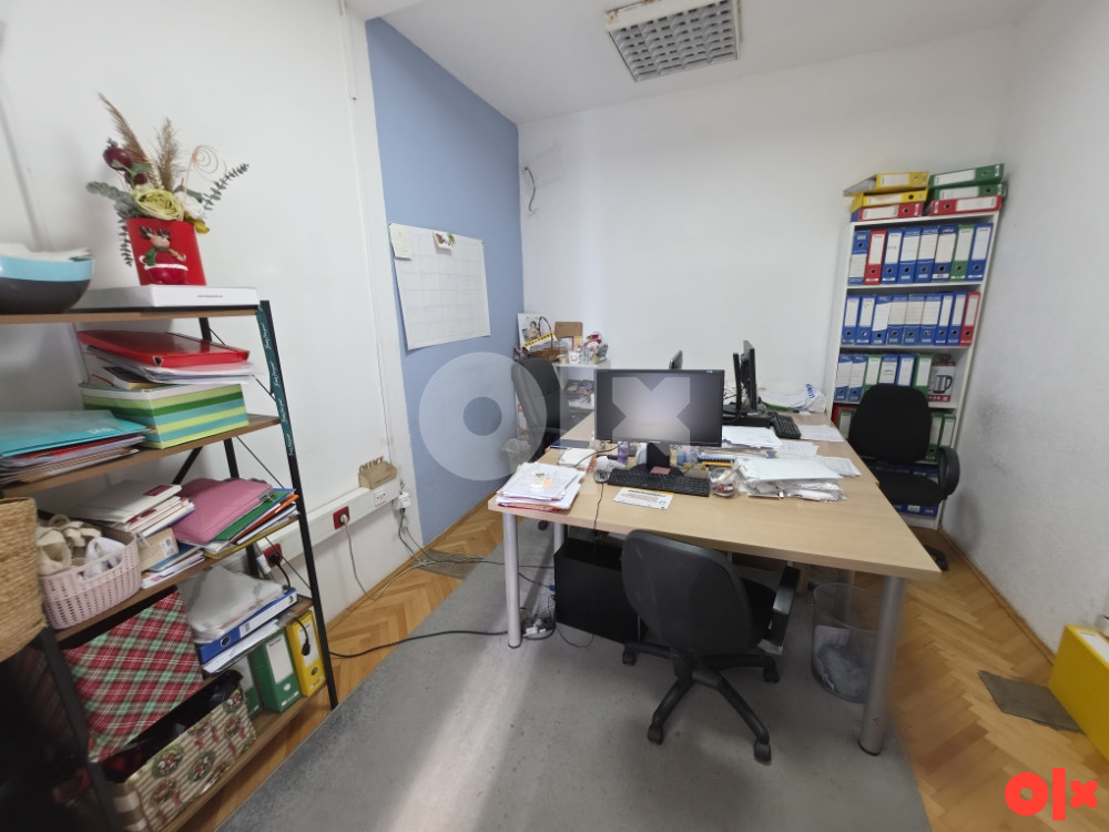CAPITAL/ Stan-Poslovni prostor/ Čumurija/ 76m2/ 1.sprat 9