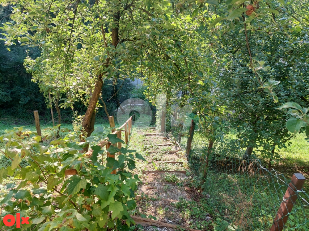 ZEMLJIŠTE NA PRODAJU - ODLIČNA PRILIKA 5