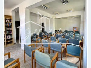 Izmajmljujemo poslovni prostor sa parkingom,Starčevica photo 4