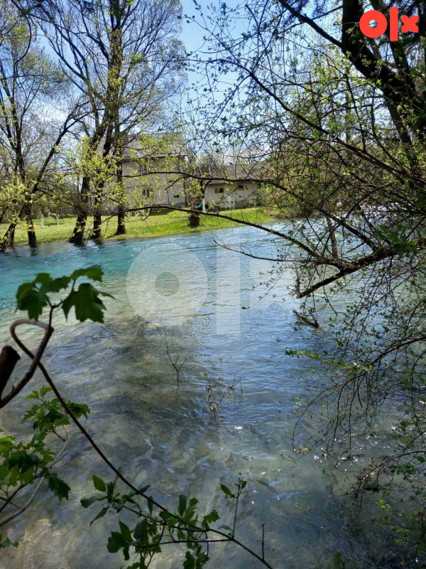 Zemljište Bihać 1100m2