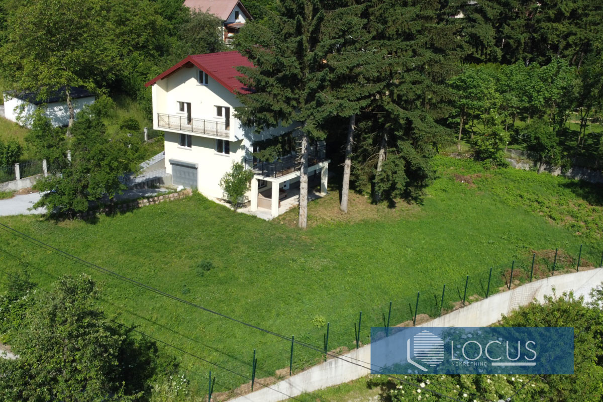 LOCUS: Kuća sa velikim dvorištem, Miševići, Hadžići photo 1