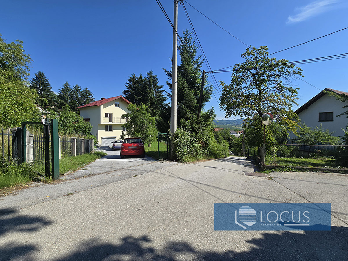 LOCUS: Kuća sa velikim dvorištem, Miševići, Hadžići photo 3