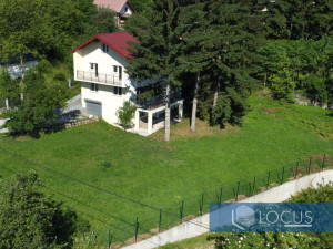 LOCUS: Kuća sa velikim dvorištem, Miševići, Hadžići