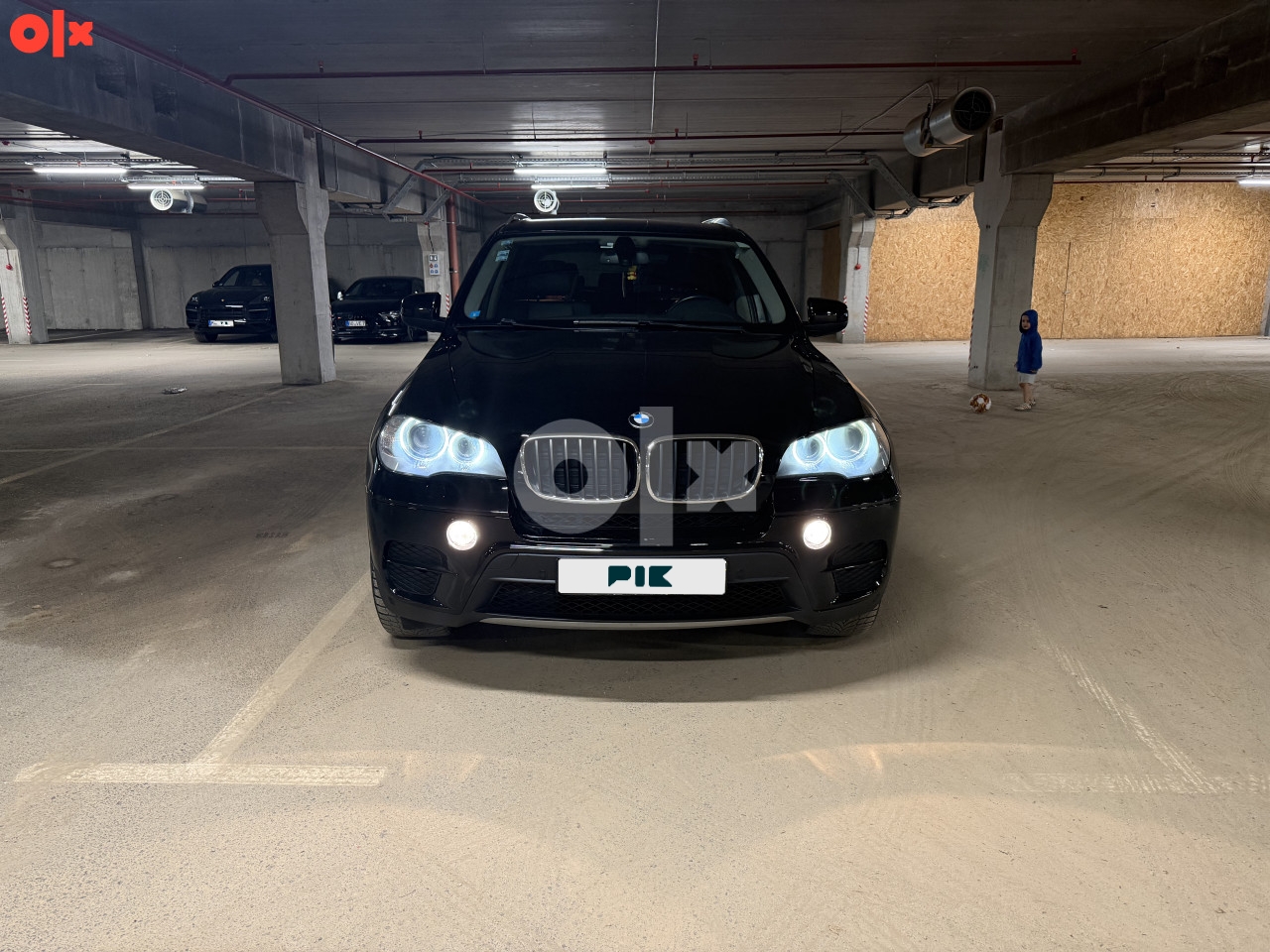 BMW X5 citaj pod detaljno