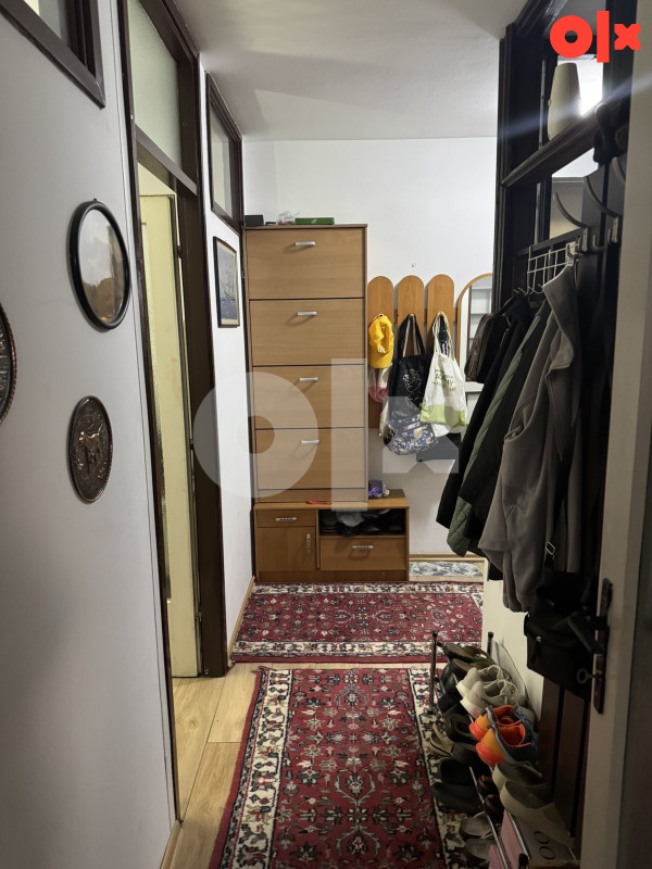 PRODAJE SE ČETVOROSOBAN STAN 80 m2 OTOKA SARAJEVO 7