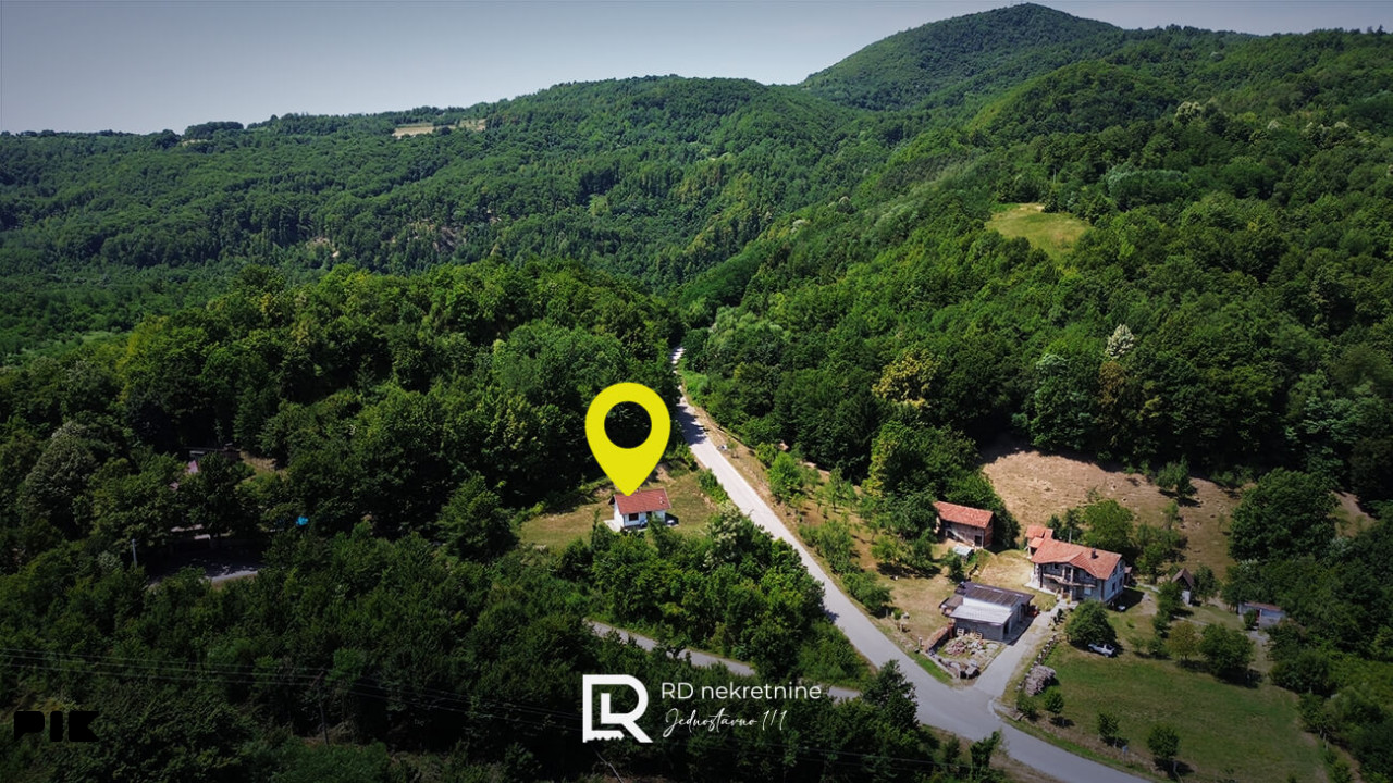 Na prodaju vikendica u Čelincu 40 m2, na placu od 1350 m2 4