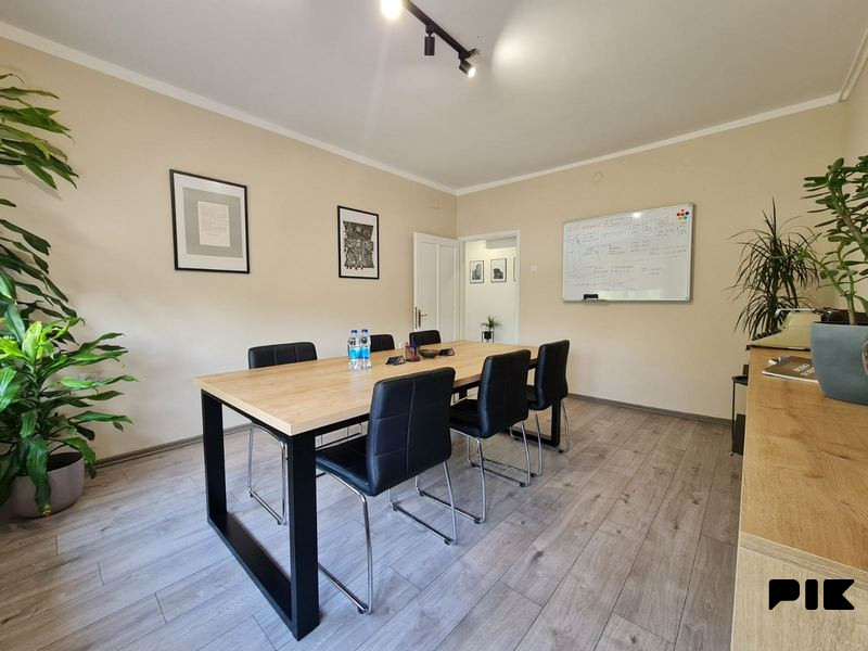 ODMAH USELJIV  - trosoban stan strogi centar Banja Luka 59m2 10