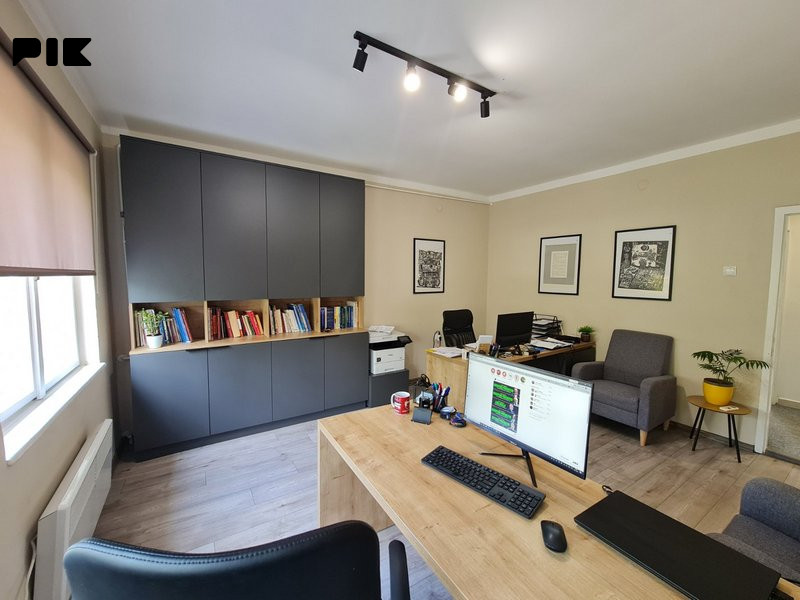 ODMAH USELJIV  - trosoban stan strogi centar Banja Luka 59m2 8