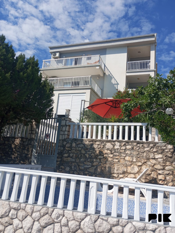 LUKSUZNA VILA 400 m2 - 8 APARTMANA - VLASTITA PLAŽA - NEUM SURDUP 3