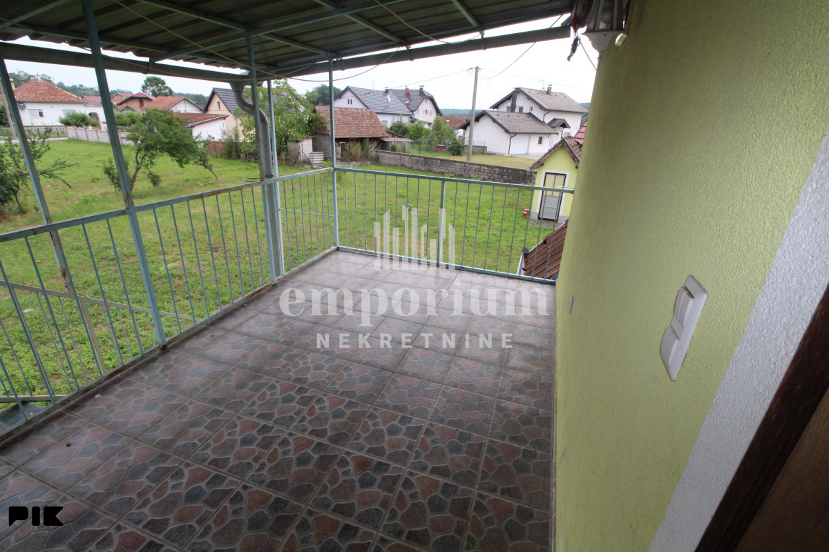 Useljiva kuća sa garažom u naselju Prijedor ID: 2756/BN 7