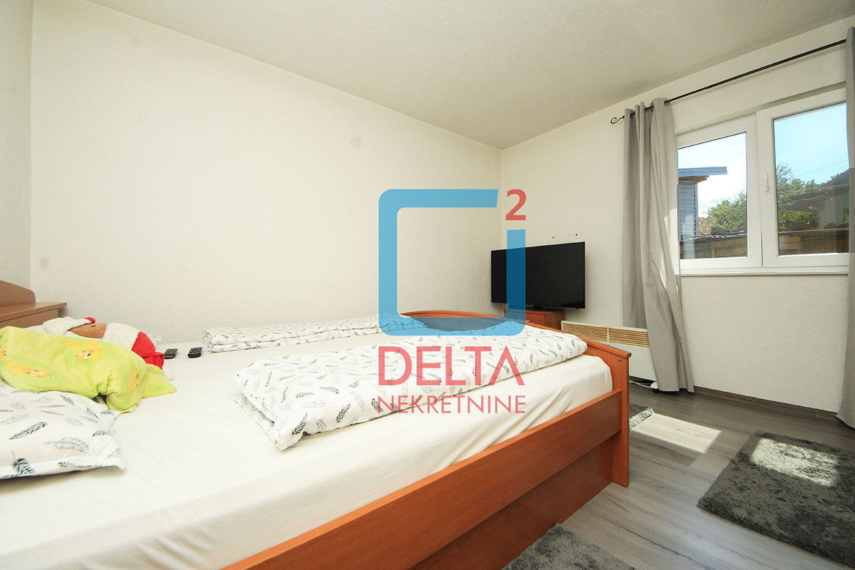 Kuća 136m2 / na parceli 3322m2 / garaža / Donja Bioča / Ilijaš 9