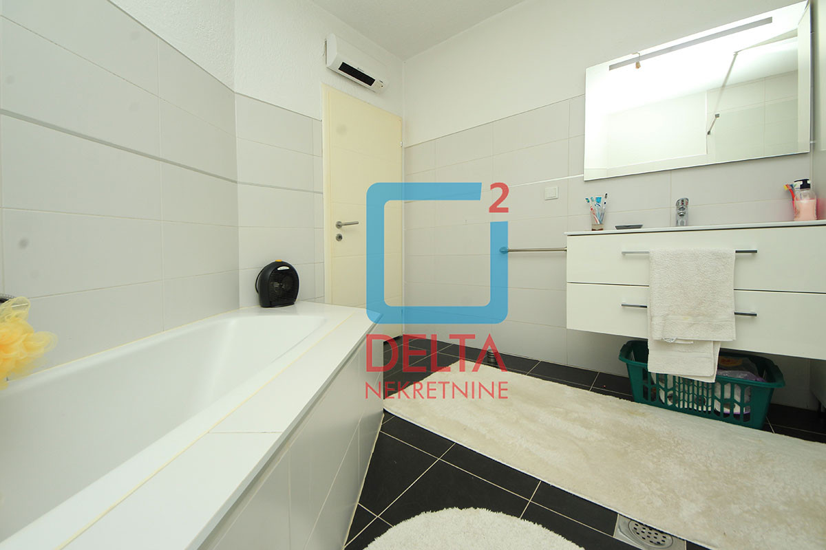 Kuća 136m2 / na parceli 3322m2 / garaža / Donja Bioča / Ilijaš 13