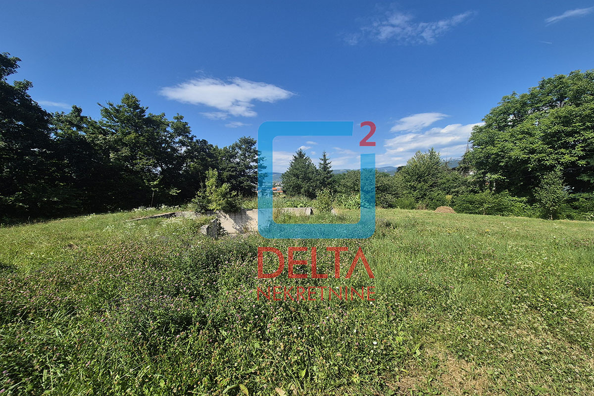 Kuća 136m2 / na parceli 3322m2 / garaža / Donja Bioča / Ilijaš 22