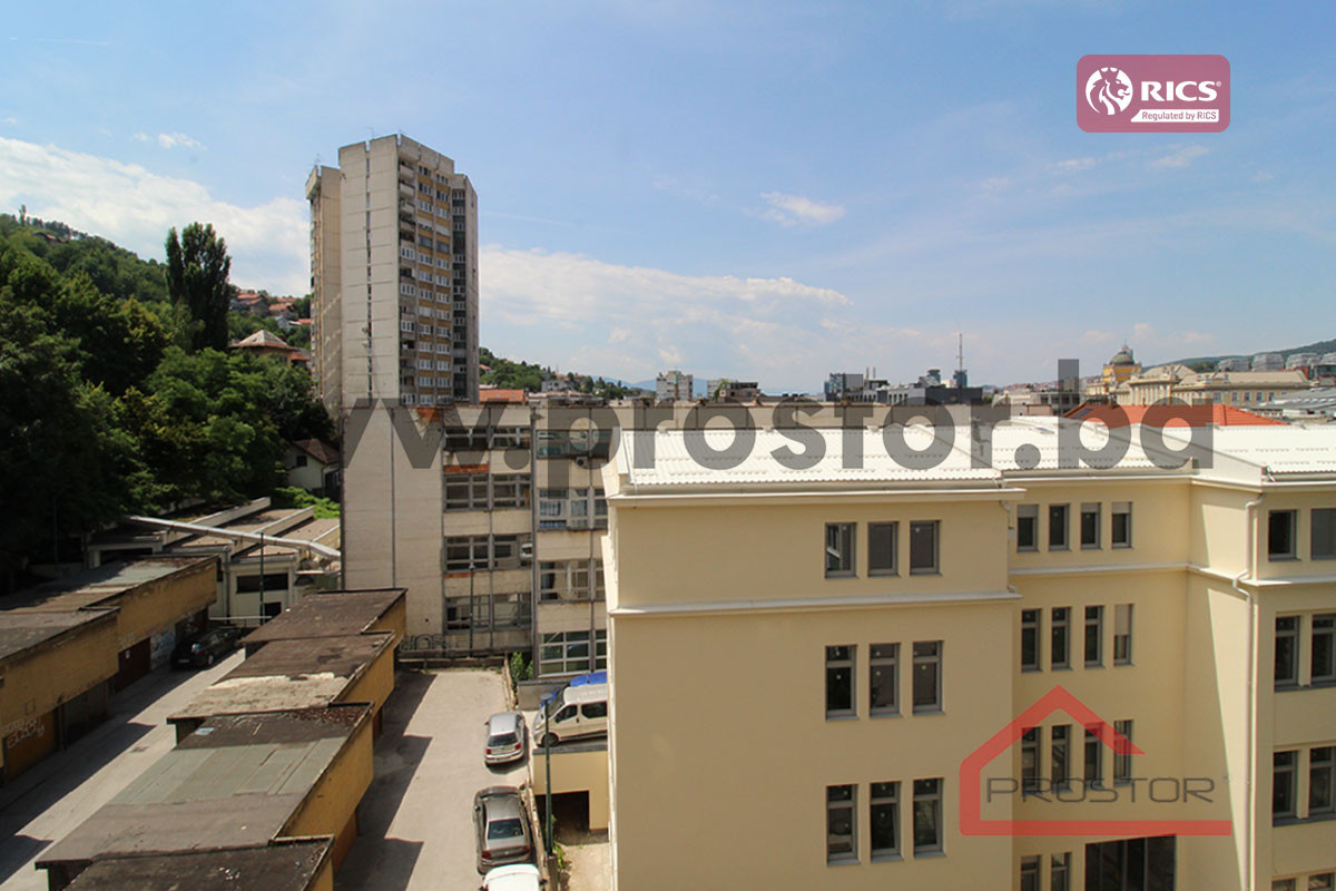 PROSTOR prodaje: Dvosoban stan, 44m2, Centar 13