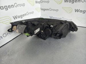 Far Volkswagen Golf 8 (fotografija 5)