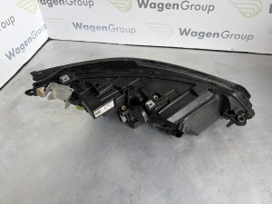 Far Volkswagen Golf 8 (fotografija 8)