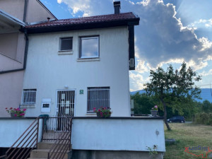 Sigenx prodaje kuću/Sokolović Kolonija