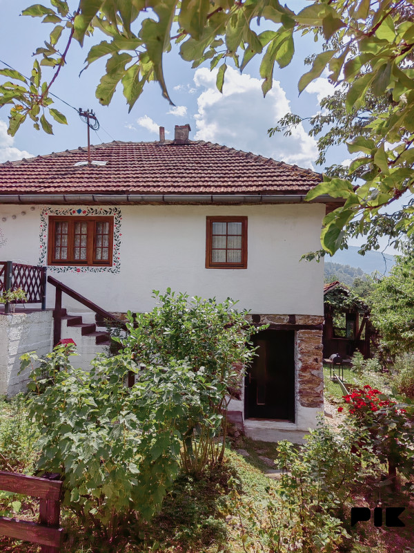Autentična bosanska kuća potpuno renovirana i opremljena