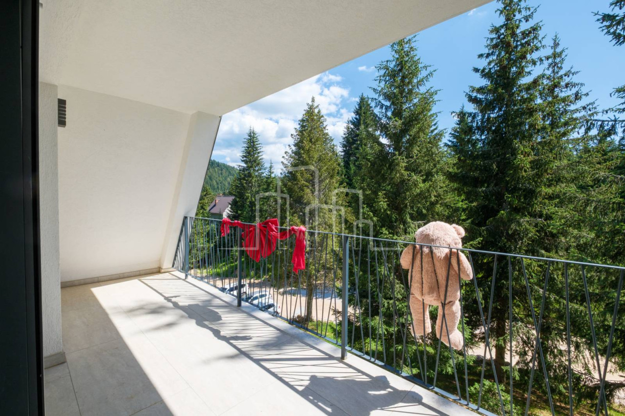 Prodaja apartman Jahorina Dvorišta opremljen dva balkona parking 12