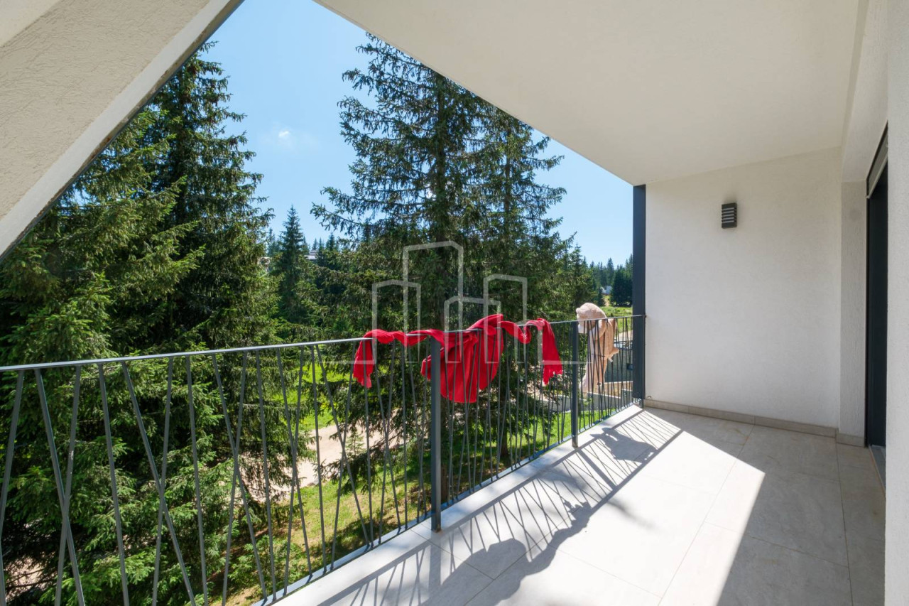Prodaja apartman Jahorina Dvorišta opremljen dva balkona parking 13