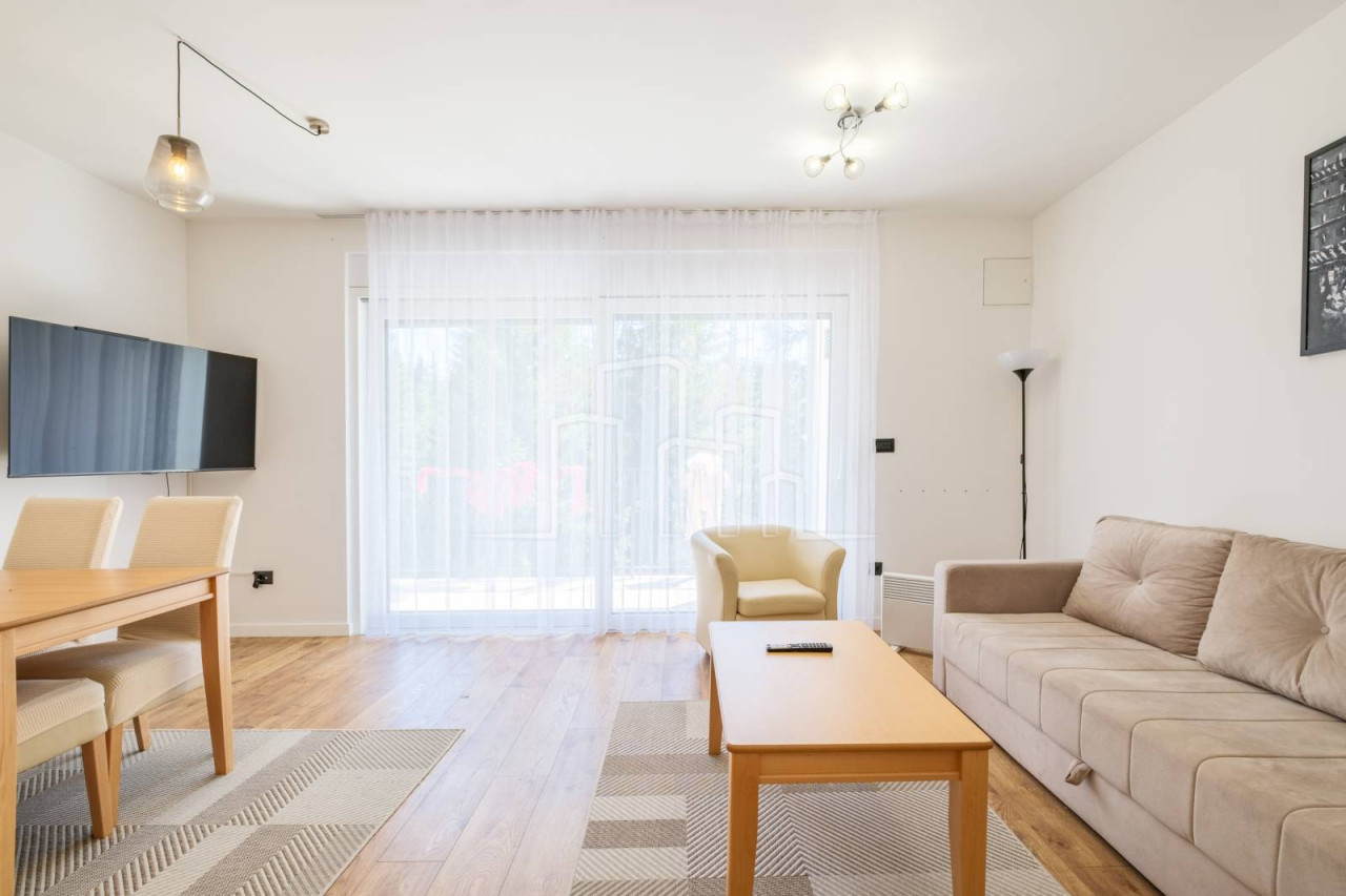 Prodaja apartman Jahorina Dvorišta opremljen dva balkona parking 15
