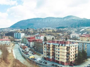 Stan Hadzici, centar, full renoviran i full namjesten