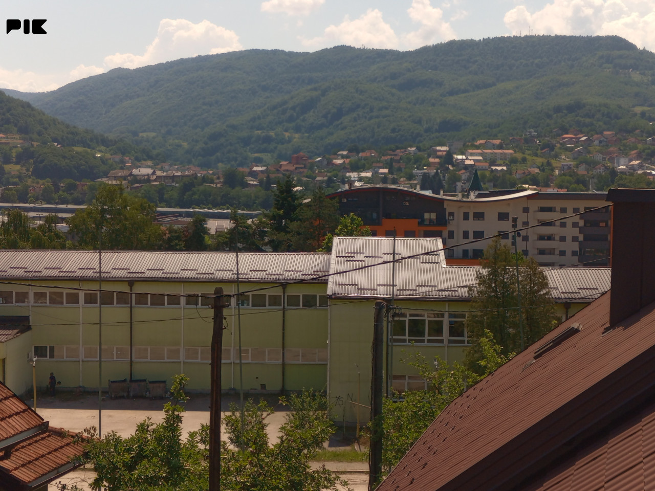 Kuća Zavidovići 400m2 (cetiri sprata)  tel: 061 868-527 3
